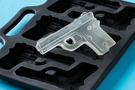 Ice tray GUN