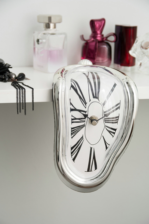 Melting clock Salvador Dali - ROMAN DIGITS 