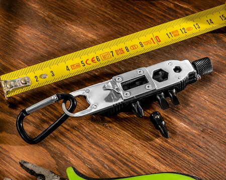 Multifunctional screwdriver & tool set 