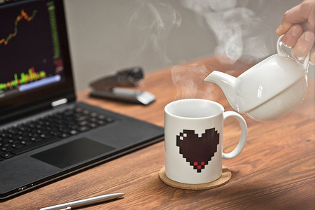 Pixel heart mug