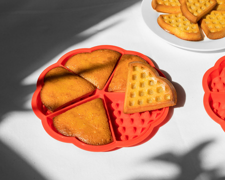 Waffles and cookies heart mould 