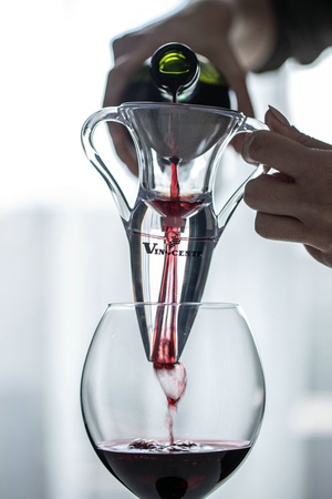 Wine aerator Amphora