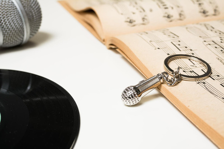 Music key ring - microphone