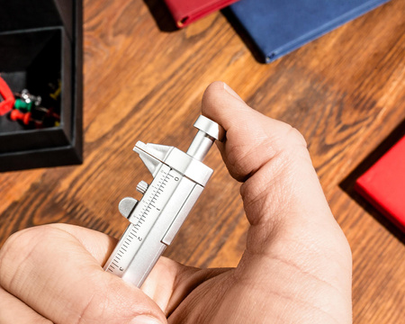 Vernier scale ballpen 