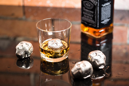 Metal skull drink chillers