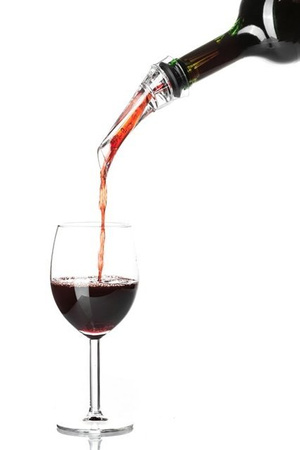 Wine aerator & pourer