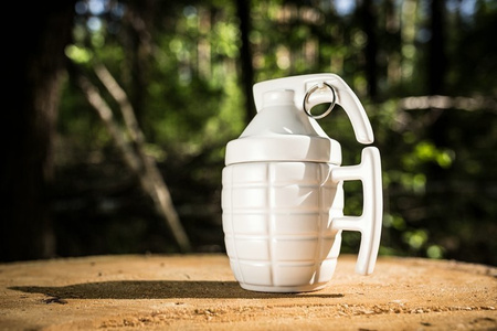 Grenade mug with a PIN - WHITE