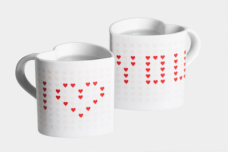 Magic hearts mug (color changing) - HEART SHAPED